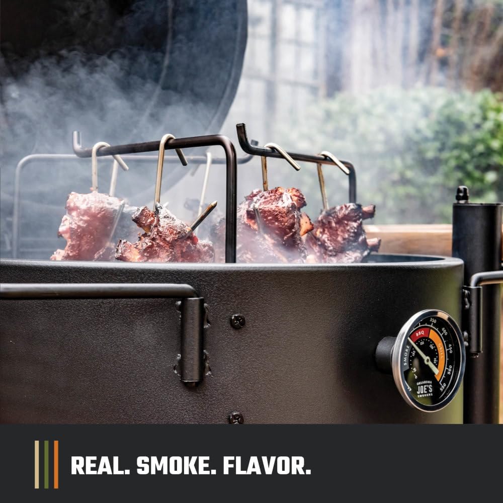 Oklahoma Joe's Bronco Pro Charcoal Smoker - 366 Sq In
