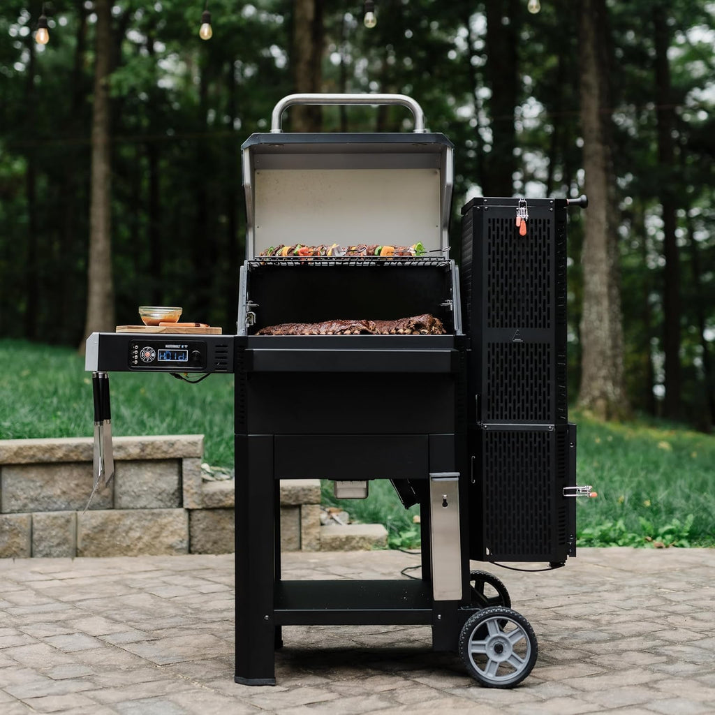 Masterbuilt Gravity Series 600 Charcoal Smoker